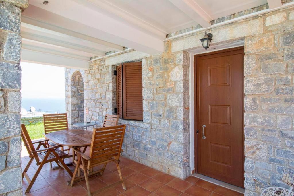 Malvazios Villas #4 Gythio Exterior photo